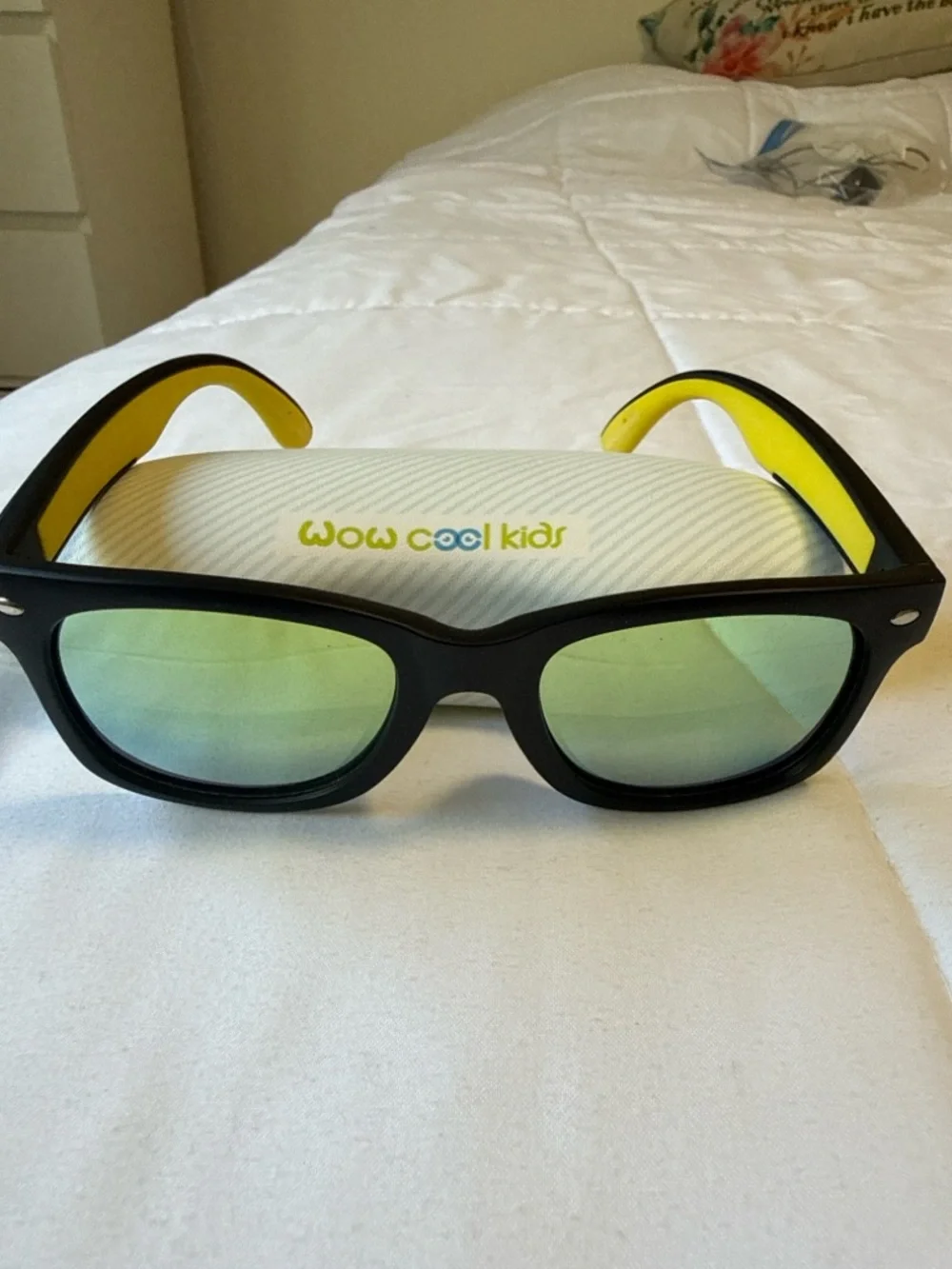 NEW- Wow cool kids sunglasses, black ,yellow mirrored lenses. UV protection